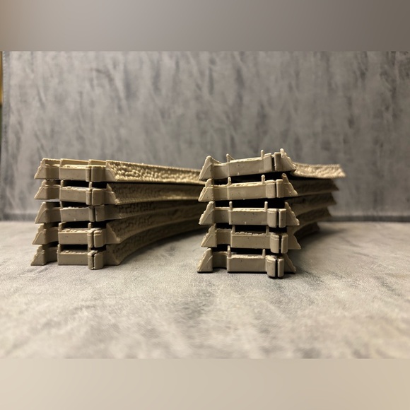 Thomas & Friends Ten Curved (6.5 inches) plastic tracks - First set - Picture 5 of 6